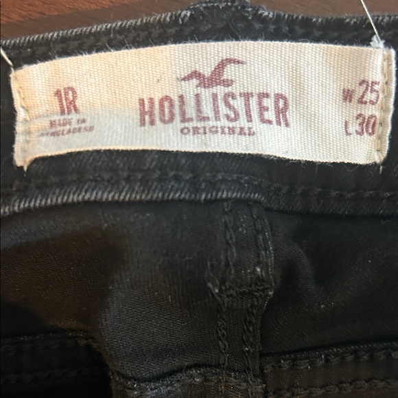 Hollister Women's Black Skinny Jeans - Picture 3 of 3